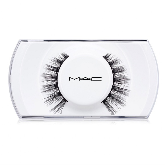 ✨🆕💖MAC COSMETICS LASH 82 SEDUCTRESS LASH💖 - Picture 1 of 6